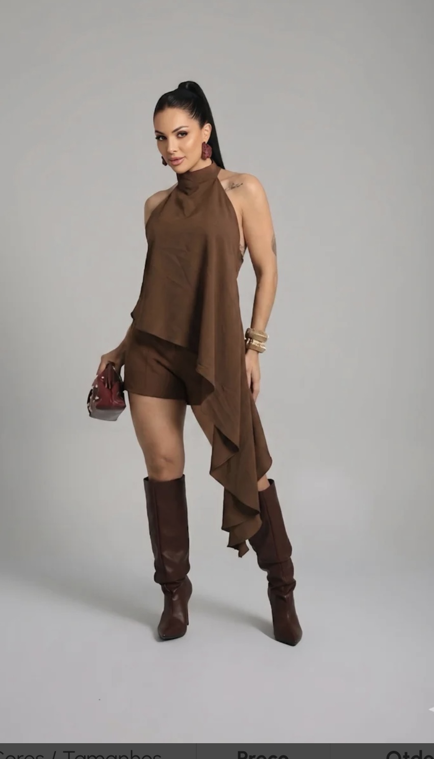 Blusa em alfaiataria.